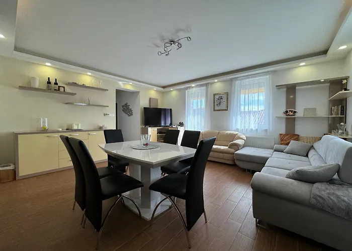 Appartamento Pauzo Panorama Balatonföldvár